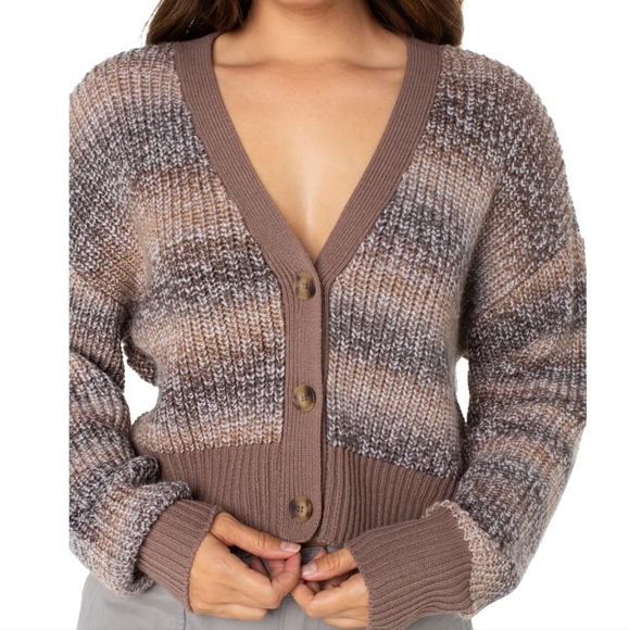 CELEBRITY PINK CARDIGAN SWEATER WITH BUTTON - Picture 8 of 17